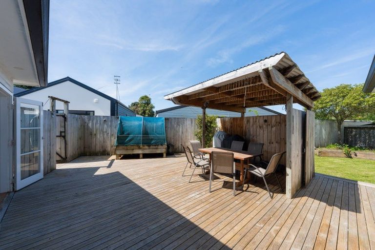 Photo of property in 10 Pitama Road, Awapuni, Palmerston North, 4412