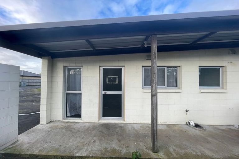 Photo of property in 2/21a Landscape Road, Papatoetoe, Auckland, 2025