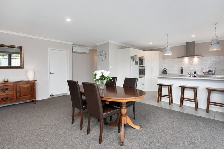 Photo of property in 89 Ballintoy Park Drive, Welcome Bay, Tauranga, 3175
