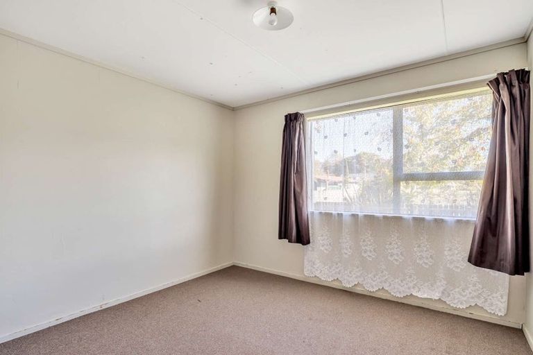 Photo of property in 2 Birch Place, Aramoho, Whanganui, 4500