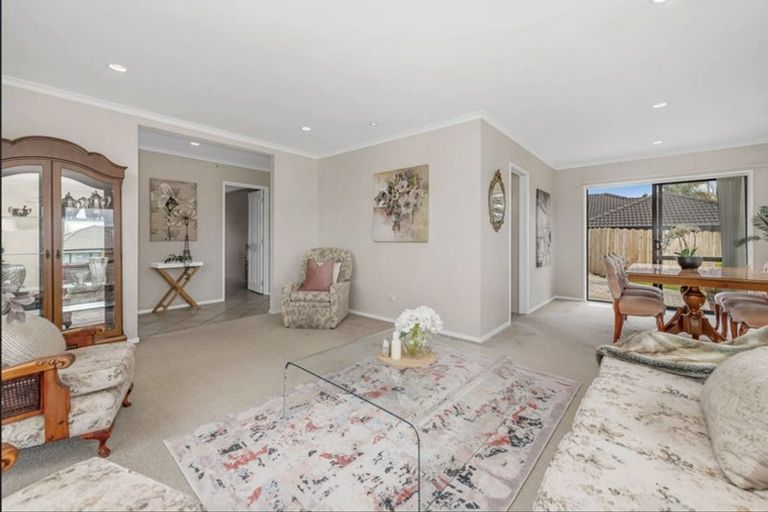 Photo of property in 55 Armoy Drive, East Tamaki, Auckland, 2016