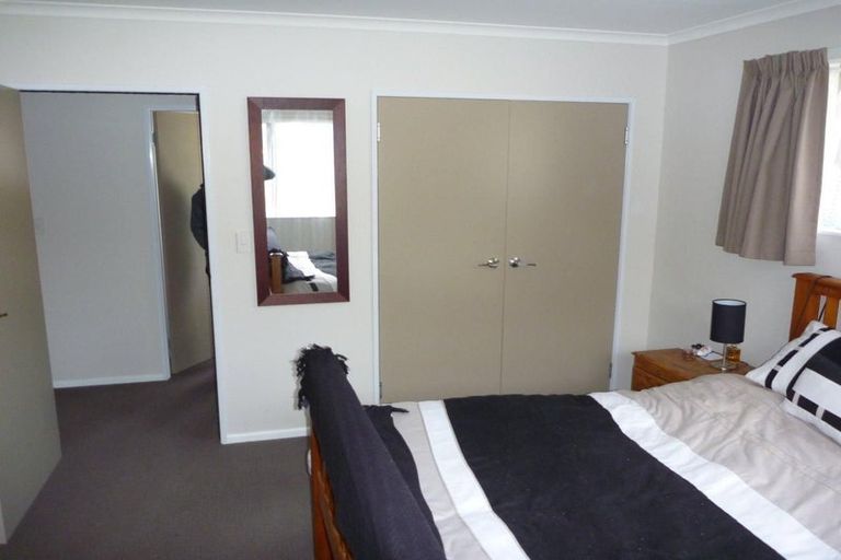 Photo of property in 8 Abbey Way, Whitby, Porirua, 5024