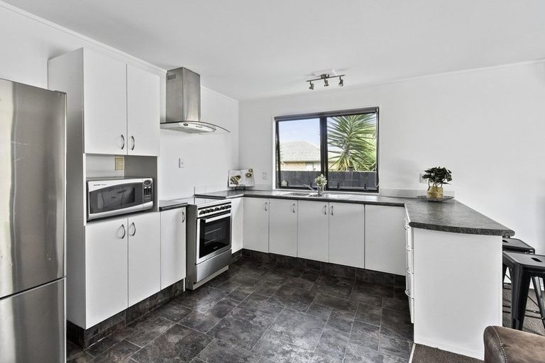 Photo of property in 16a Takanini School Road, Takanini, 2112