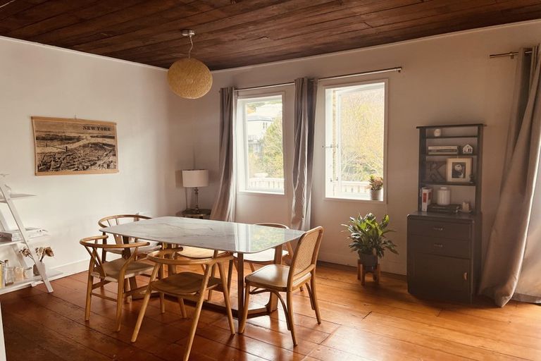 Photo of property in 1 Glenbervie Terrace, Thorndon, Wellington, 6011