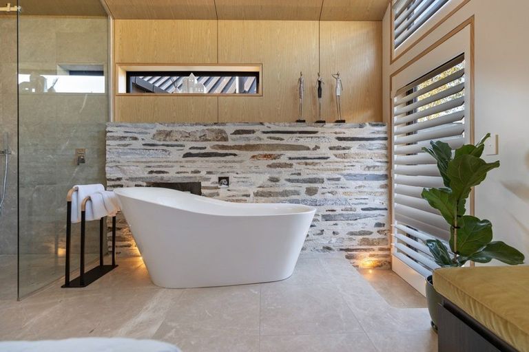 Photo of property in 39 Mcadam Drive, Jacks Point, Queenstown, 9371