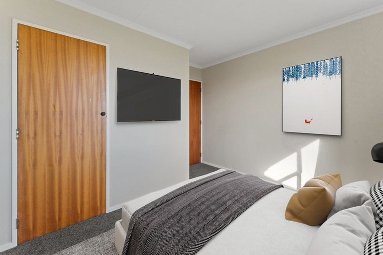 Photo of property in 24 Hillcrest Drive, Kelvin Grove, Palmerston North, 4414