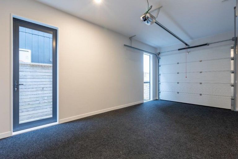 Photo of property in 29 Toanui Road, Hobsonville, Auckland, 0616