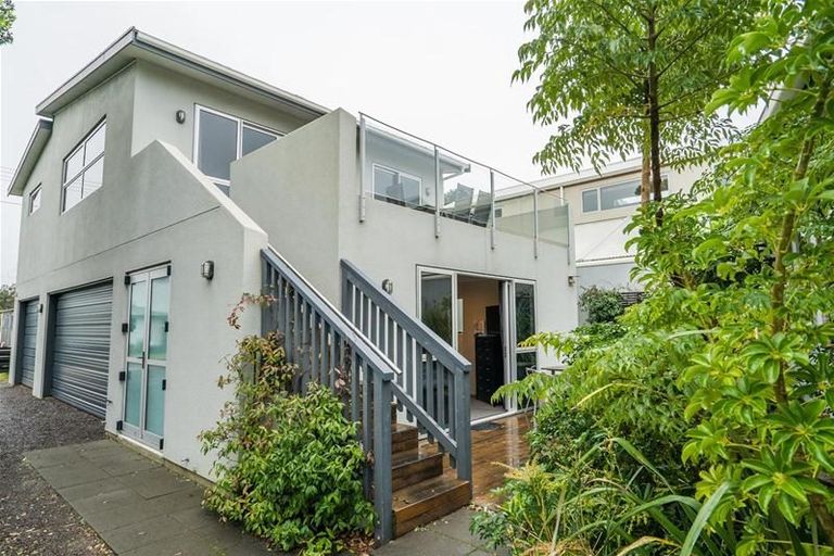 Photo of property in 131 Karewa Parade, Papamoa Beach, Papamoa, 3118