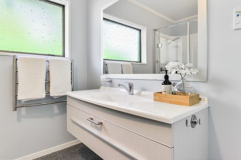 Photo of property in 13 Jennifer Place, Chartwell, Hamilton, 3210