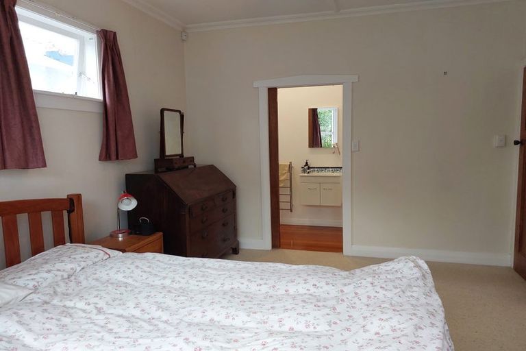 Photo of property in 63 Friend Street, Karori, Wellington, 6012