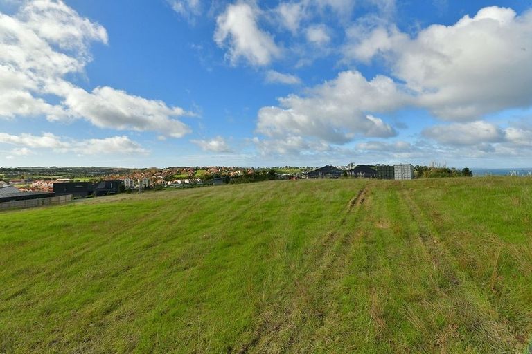 Photo of property in 3 Laguna Place, Matakatia, Whangaparaoa, 0930