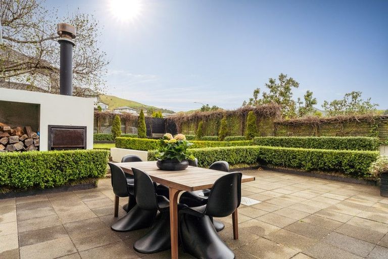 Photo of property in 51 Amesbury Drive, Churton Park, Wellington, 6037