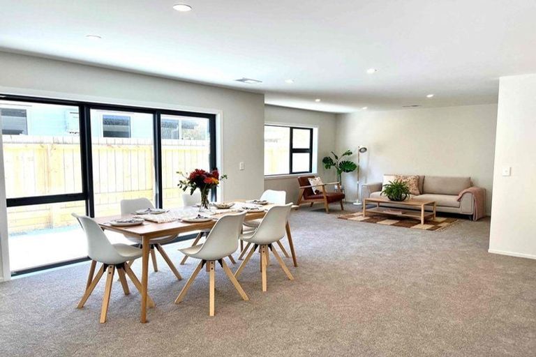 Photo of property in 48 Rochdale Drive, Churton Park, Wellington, 6037