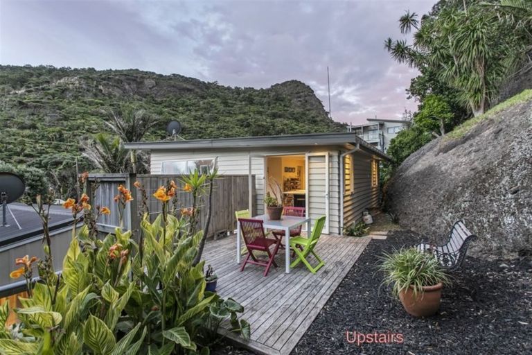 Photo of property in 39 Glenesk Road, Piha, New Lynn, 0772
