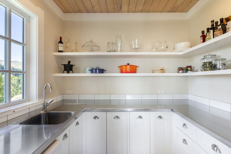 Photo of property in 155 Durham Drive, Havelock North, 4130