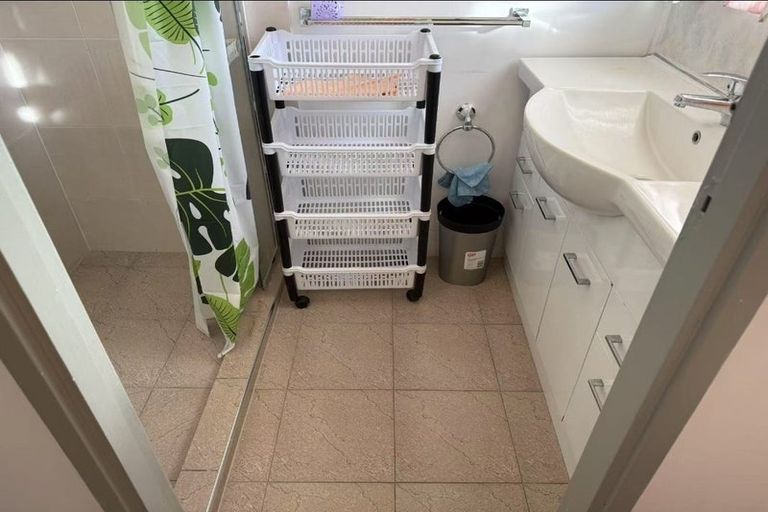 Photo of property in 131a Bucklands Beach Road, Bucklands Beach, Auckland, 2012