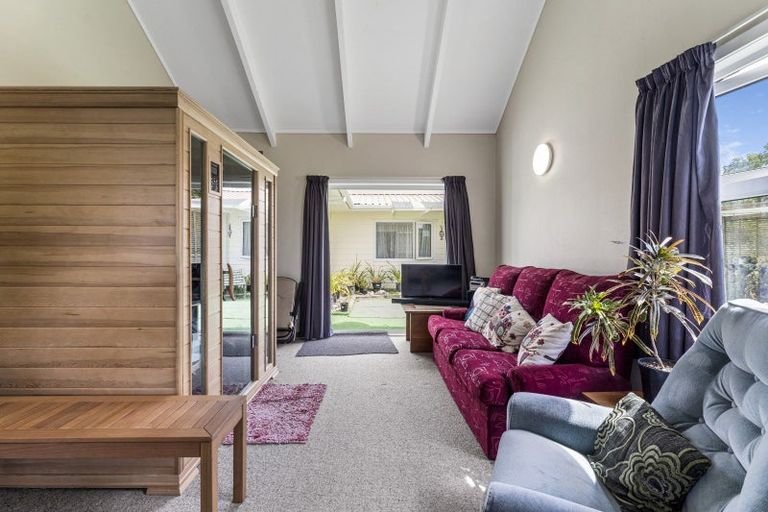 Photo of property in 318 Kuku Beach Road, Kuku, Levin, 5570
