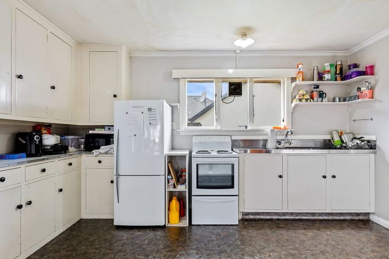 Photo of property in 14 Shaftesbury Street, Avonhead, Christchurch, 8042