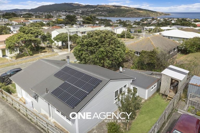 Photo of property in 50 Owhiti Street, Titahi Bay, Porirua, 5022