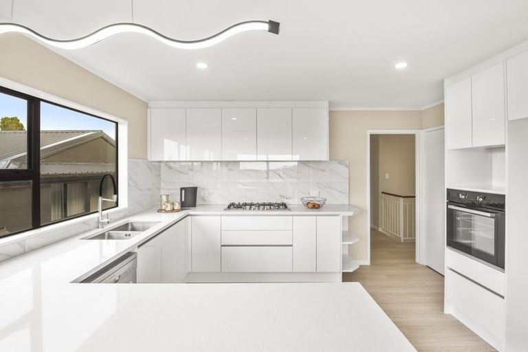 Photo of property in 47 Amorino Drive, Red Beach, 0932