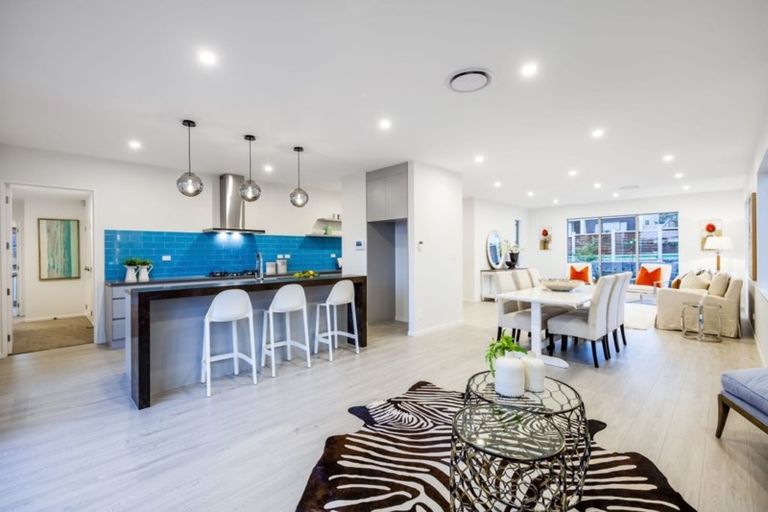 Photo of property in 155 Godfrey Drive, Orewa, 0931