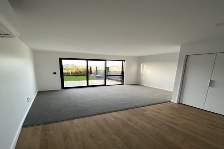 Photo of property in 16 Piripiri Place, Broomfield, Christchurch, 8042
