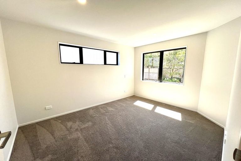 Photo of property in 20b Clovelly Road, Bucklands Beach, Auckland, 2012
