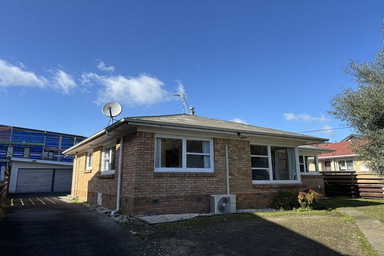 Photo of property in 16 Beaumont Street, Hamilton East, Hamilton, 3216