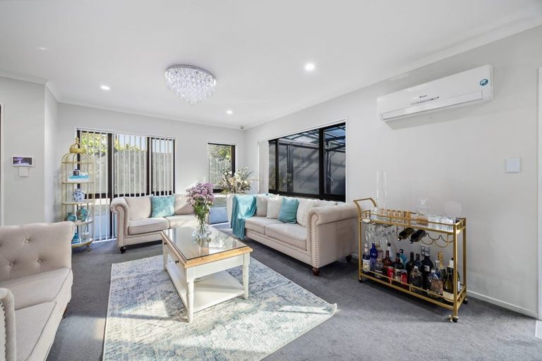 Photo of property in 6 Te Hiko Way, Mangere, Auckland, 2022