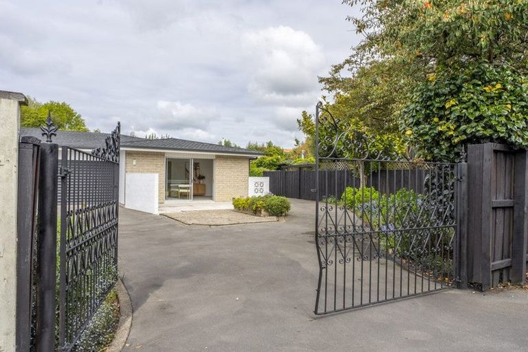 Photo of property in 2/367a Withells Road, Avonhead, Christchurch, 8042