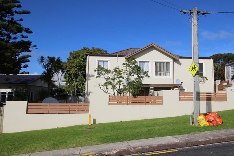 Photo of property in 2/57 Gladstone Road, Northcote, Auckland, 0627