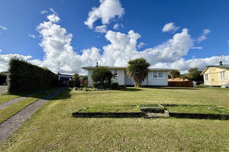 Photo of property in 2 Toroa Place, Tokoroa, 3420