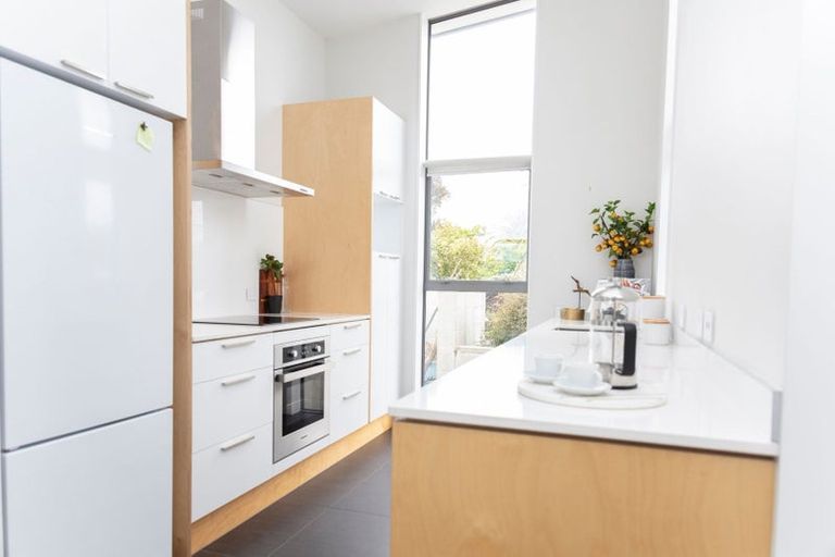 Photo of property in 2 Kinver Place, Spreydon, Christchurch, 8024