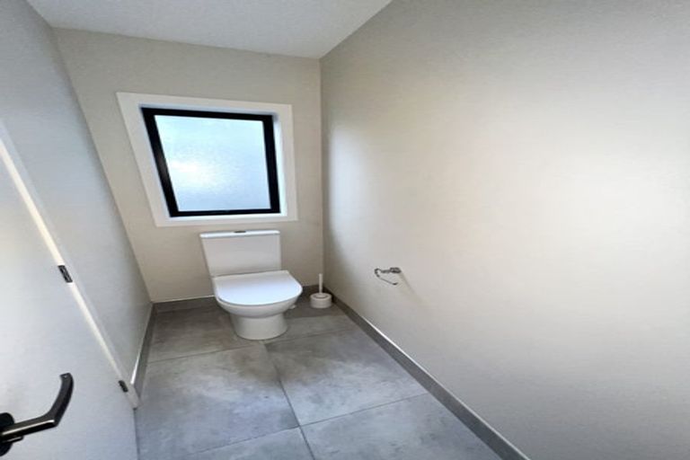 Photo of property in 7 Eric Gifford Drive, Ranui, Auckland, 0612