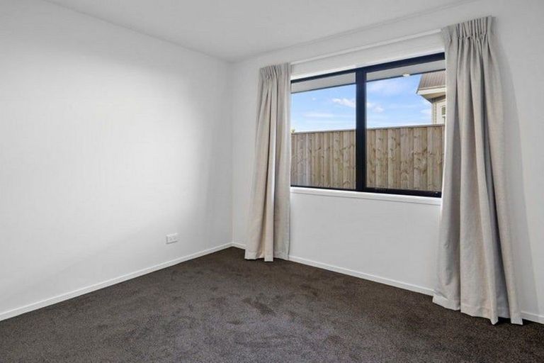 Photo of property in 2/14 Woodhouse Street, Linwood, Christchurch, 8062