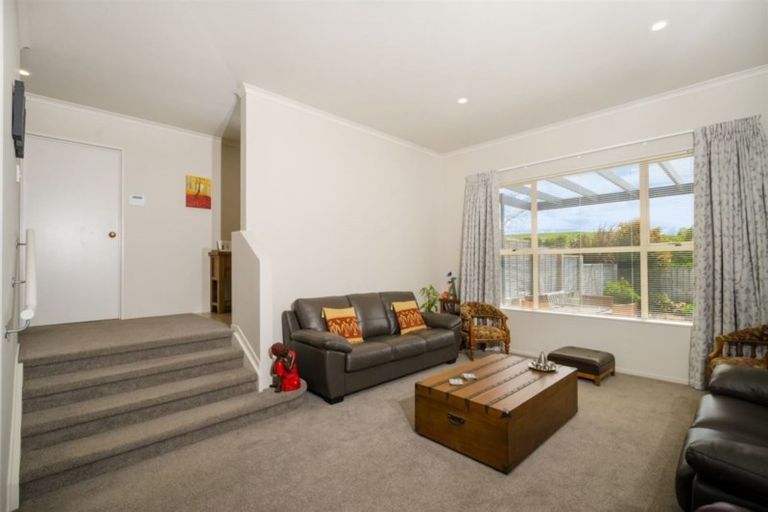 Photo of property in 39 Solan Drive, Waimauku, 0812