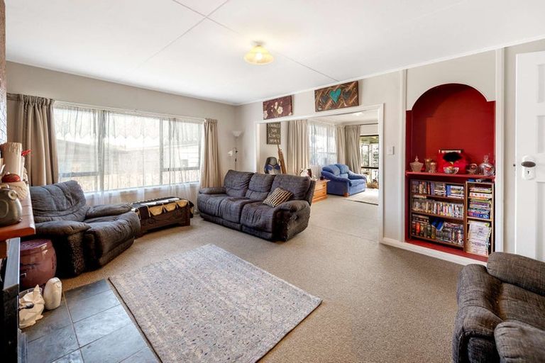 Photo of property in 32 Manuka Street, Castlecliff, Whanganui, 4501