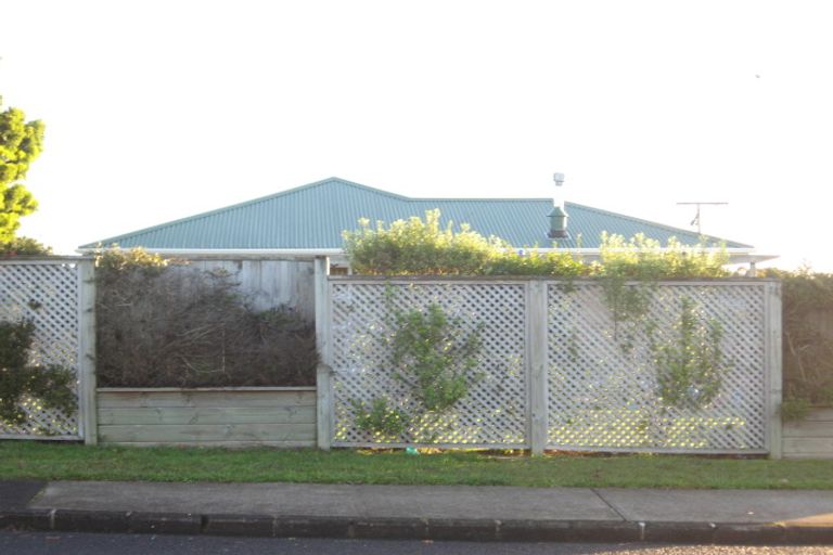 Photo of property in 17b Rothery Road, Hillpark, Auckland, 2102