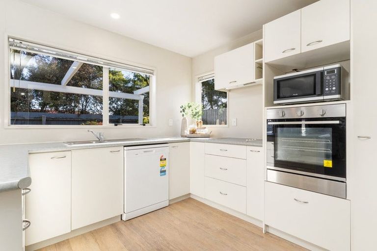 Photo of property in 2 Cunningham Place, Halswell, Christchurch, 8025