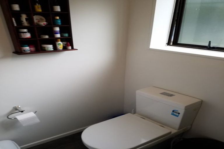 Photo of property in 135 Victoria Street, Cambridge, 3434