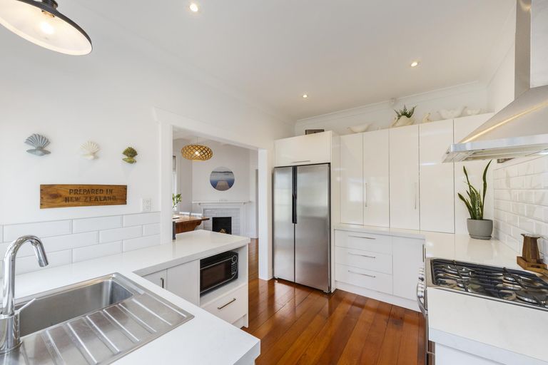 Photo of property in 20c Frederick Street, Terrace End, Palmerston North, 4410