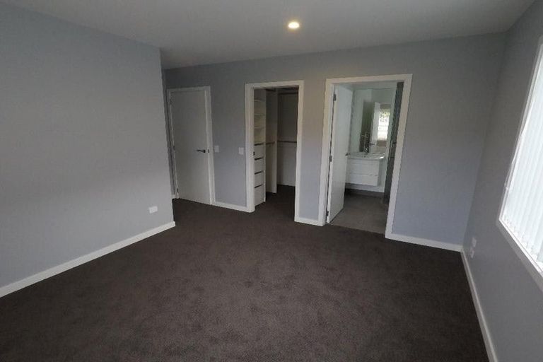 Photo of property in 12 Glide Lane, Whitby, Porirua, 5024