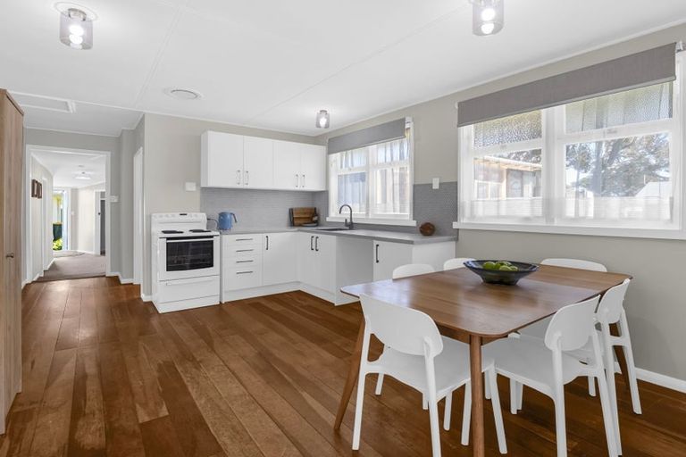 Photo of property in 86 Rua Avenue, Waitarere Beach, Levin, 5510