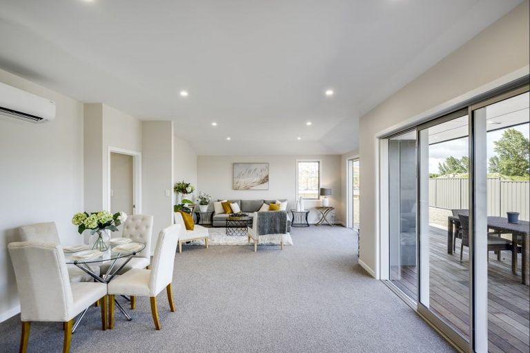 Photo of property in 96 Belgrove Drive, Waipukurau, 4200