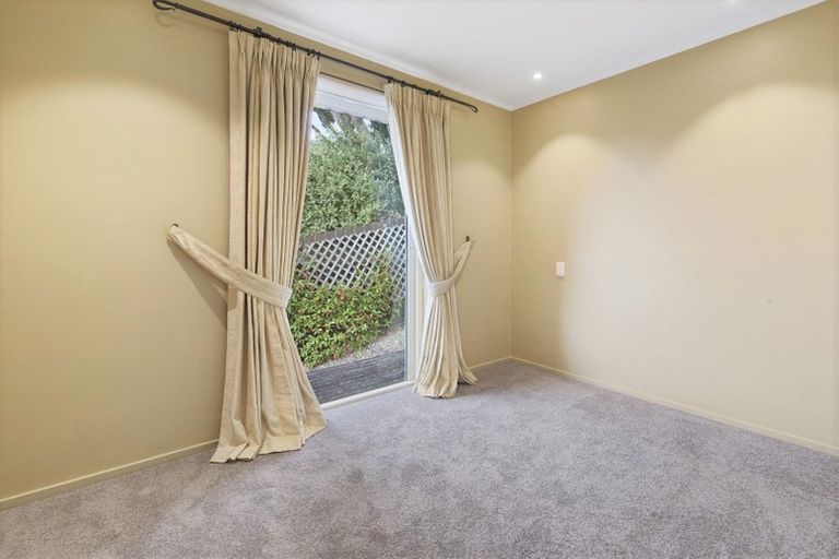 Photo of property in 37 Manurere Avenue, Takapuna, Auckland, 0622