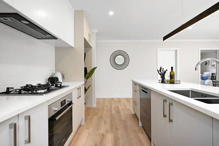 Photo of property in 23 Scenic Rise, Rototuna North, 3281