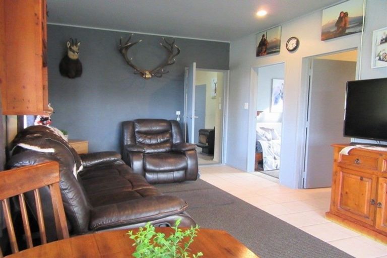 Photo of property in 74 Mangaone Road, Halcombe, Feilding, 4779