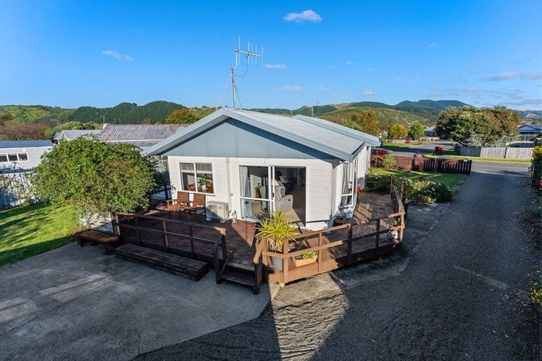 Photo of property in 111 Makarini Street, Paraparaumu, 5032