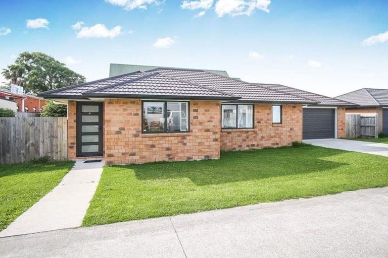 Photo of property in 16a Hunua Road, Papakura, 2110