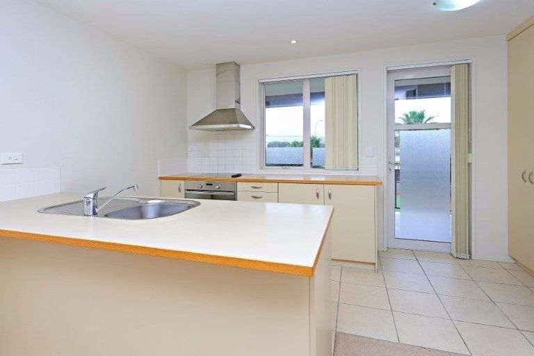 Photo of property in 48 Haven Drive, East Tamaki, Auckland, 2013